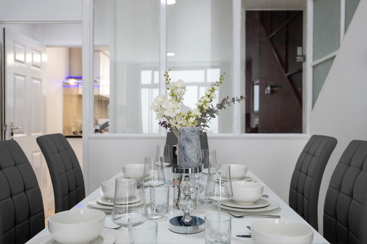 Spacious 4 Bedroom House Next To Kensington Palace Londra Dış mekan fotoğraf