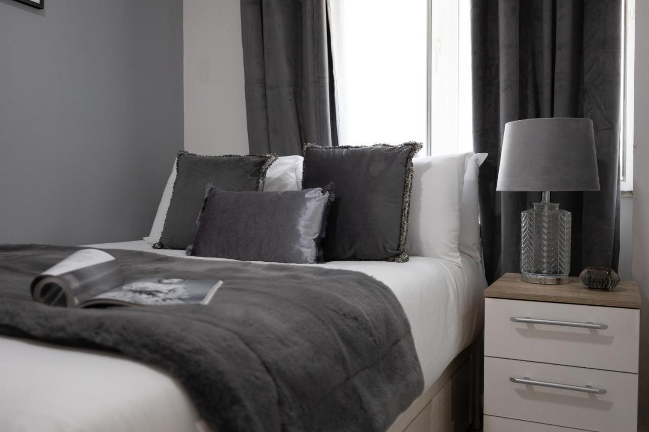 Spacious 4 Bedroom House Next To Kensington Palace Londra Dış mekan fotoğraf