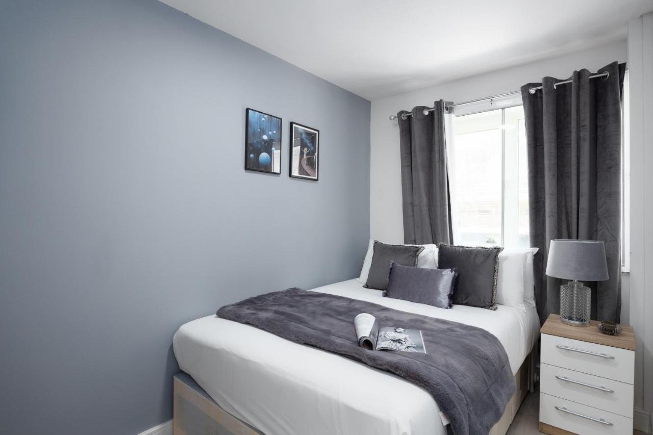 Spacious 4 Bedroom House Next To Kensington Palace Londra Dış mekan fotoğraf